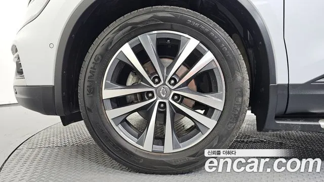 Renault-KoreaSamsung Koleos 2019 thumb 5