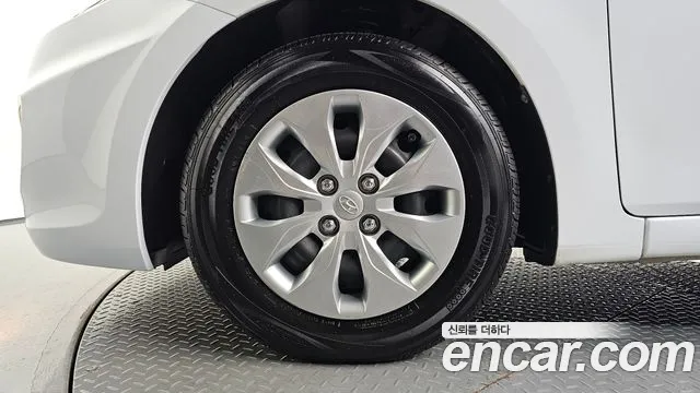 Hyundai Accent 2016 thumb 5