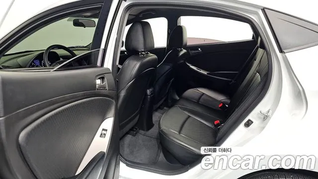 Hyundai Accent 2016 thumb 11