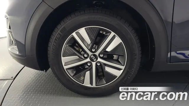 Kia Niro 2019 thumb 4