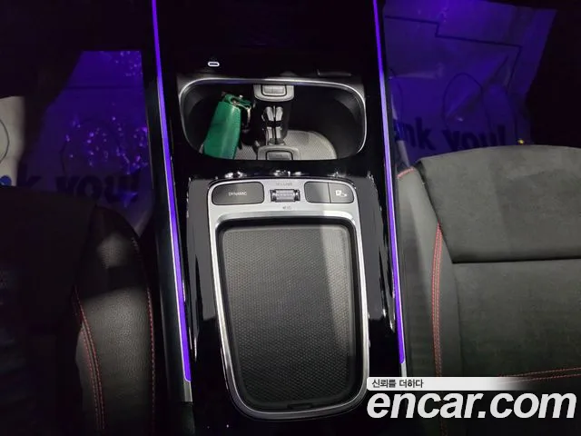 Mercedes-Benz GLA 2025 thumb 7