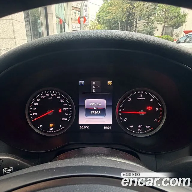 Mercedes-Benz GLC 2016 thumb 8