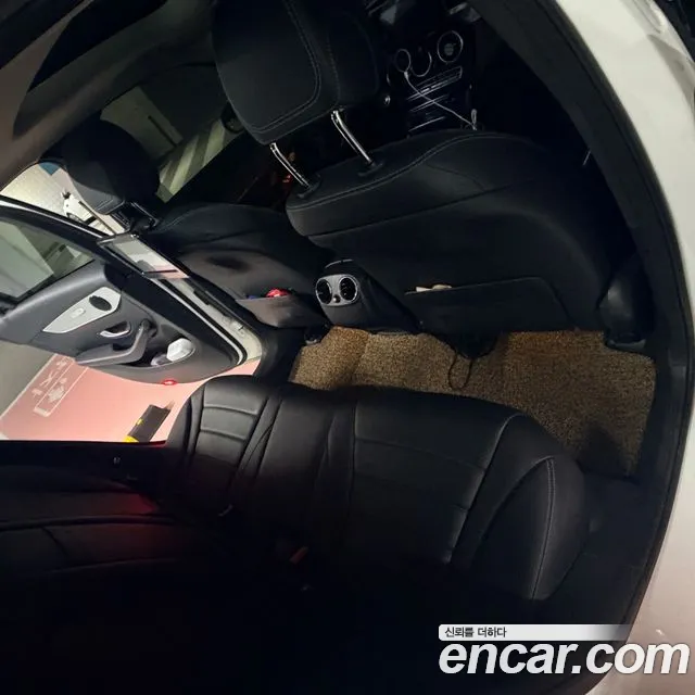 Mercedes-Benz GLC 2016 thumb 10