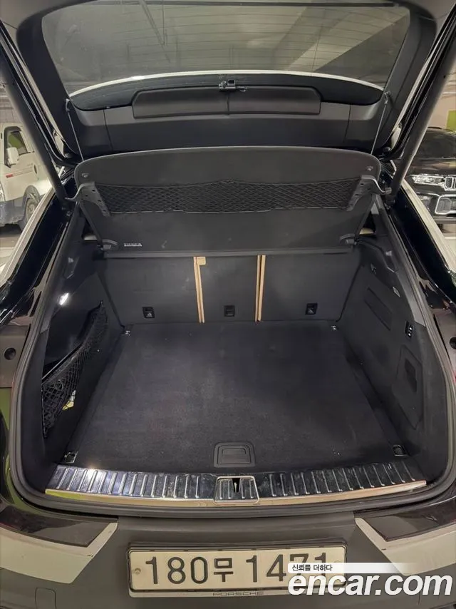 Porsche Cayenne 2020 thumb 10