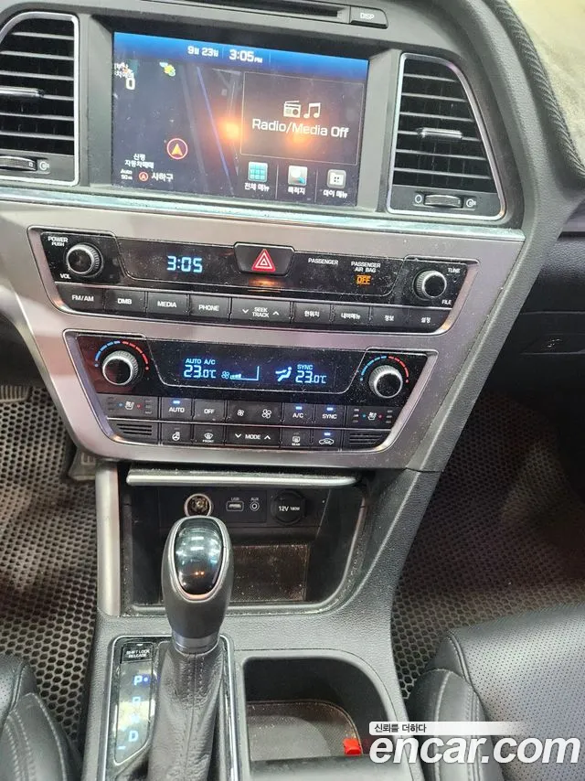 Kia Lotze 2009 thumb 12