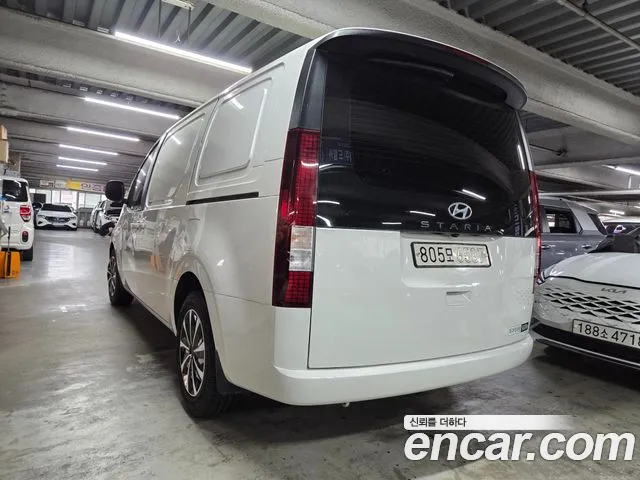 Hyundai Staria 2022 thumb 2