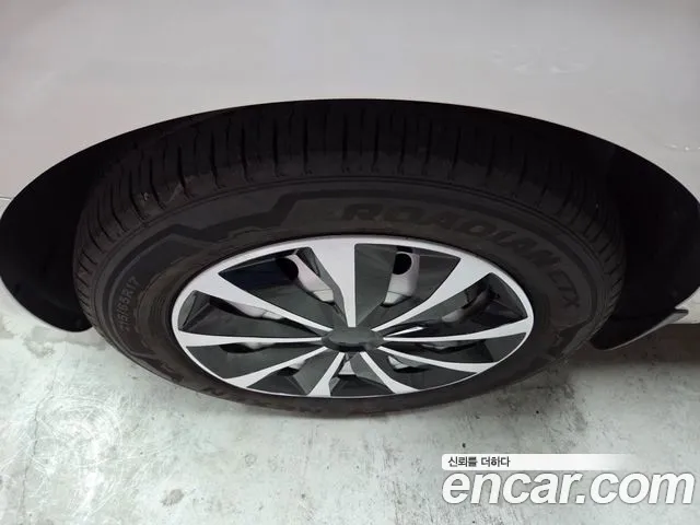 Hyundai Staria 2022 thumb 5