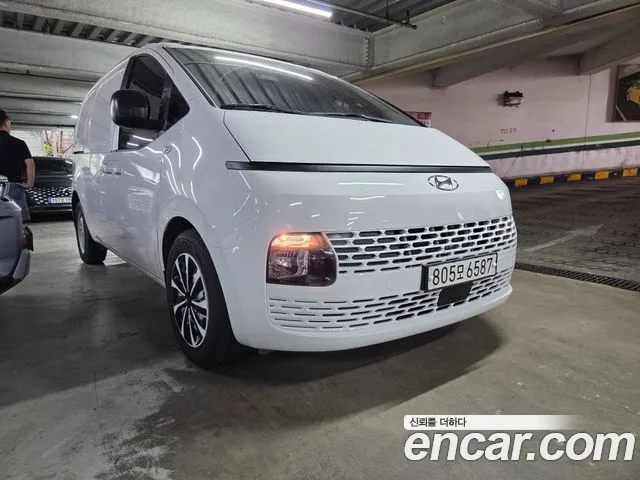 Hyundai Staria 2022 thumb 12