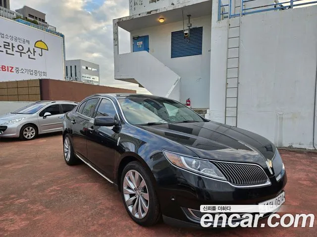 Lincoln MKS 2015 thumb 2