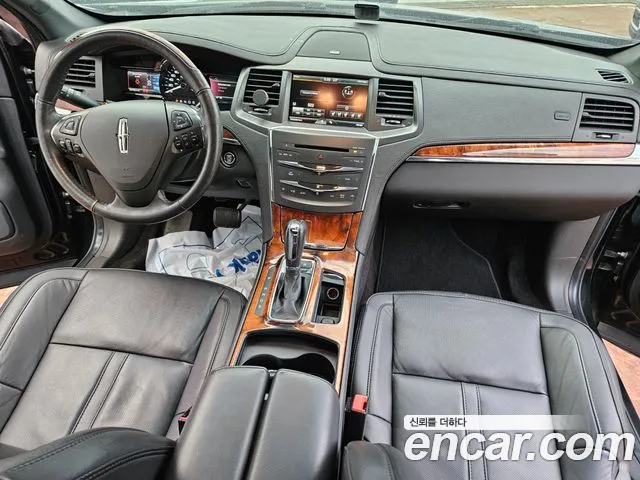 Lincoln MKS 2015 thumb 10