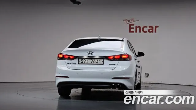 Hyundai Avante 2018 thumb 3