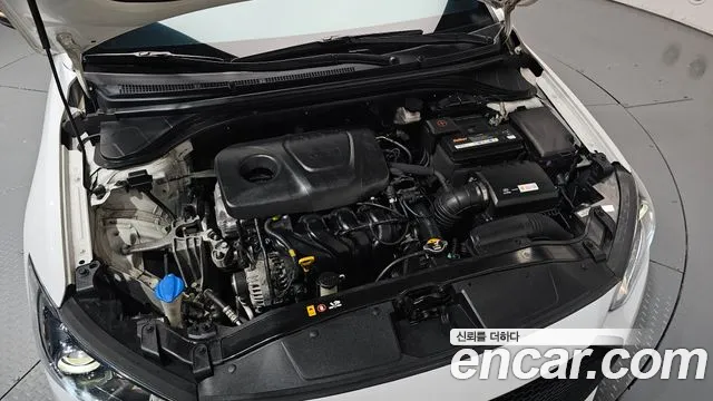 Hyundai Avante 2018 thumb 5
