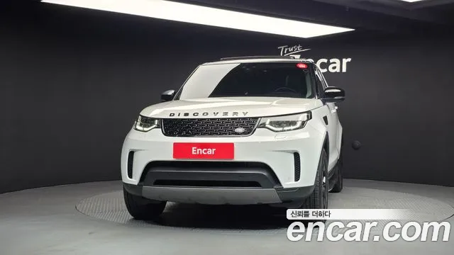 Land Rover Discovery 2019 thumb 3