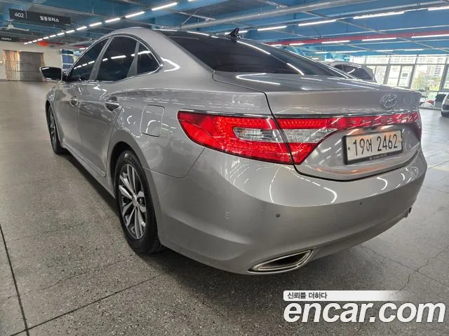 Hyundai Grandeur 2011 thumb 4