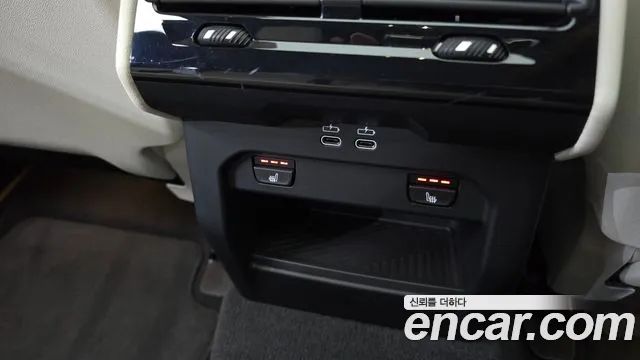 BMW 5-Series 2024 thumb 12