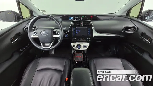 Toyota Prius 2018 thumb 7