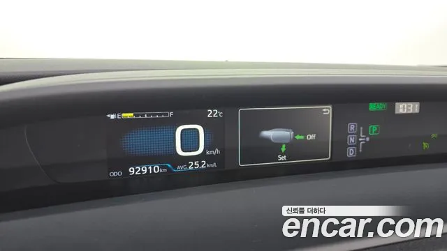 Toyota Prius 2018 thumb 8