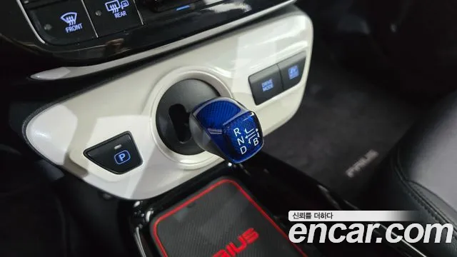 Toyota Prius 2018 thumb 9