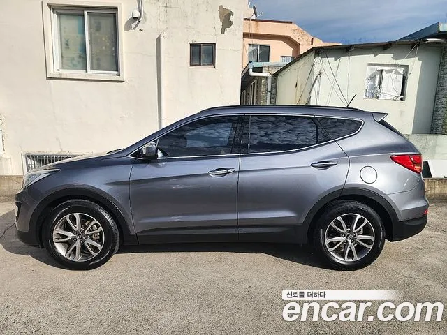 Hyundai Santa Fe 2012 thumb 3