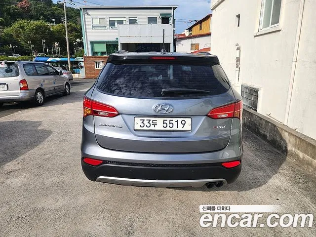 Hyundai Santa Fe 2012 thumb 5
