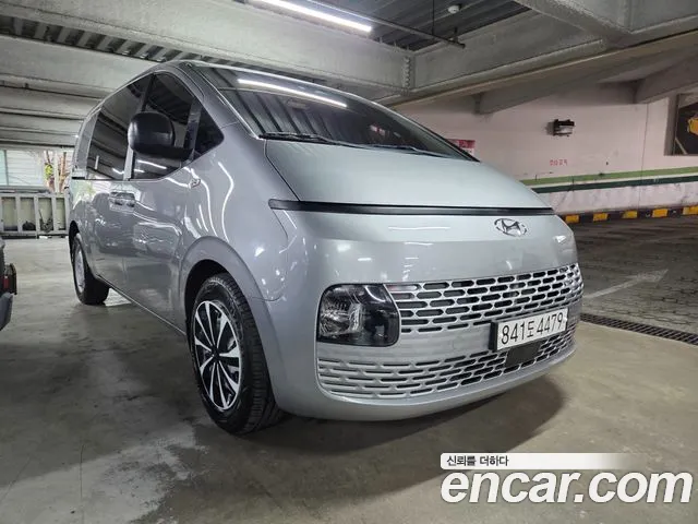 Hyundai Staria 2022 thumb 11