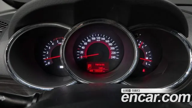 Kia Sorento 2011 thumb 8