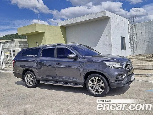 KG_Mobility_Ssangyong Rexton 2019 thumb 2
