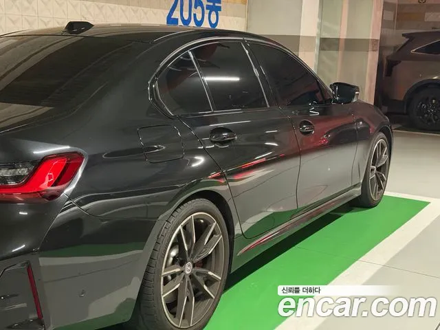BMW 3-Series 2026 thumb 4