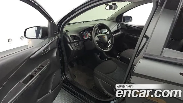 ChevroletGMDaewoo Spark 2016 thumb 10
