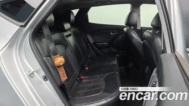 Hyundai Tucson 2011 thumb 12