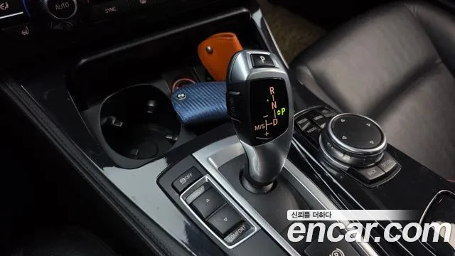 BMW 5-Series 2015 thumb 9
