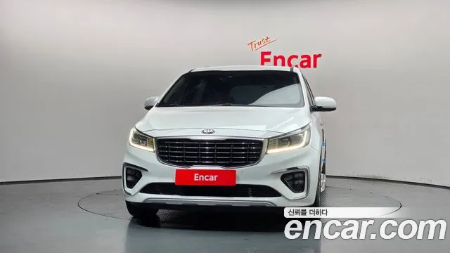 Kia Carnival 2019 thumb 3