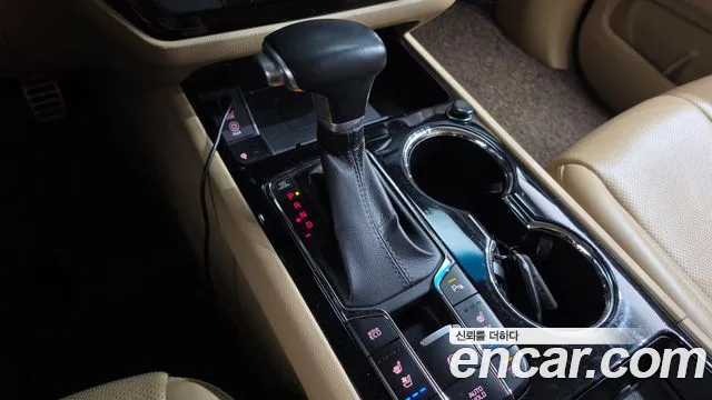 Kia Carnival 2019 thumb 9
