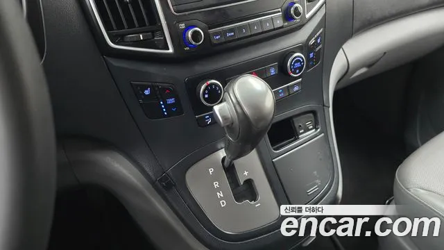 Hyundai Starex 2018 thumb 9