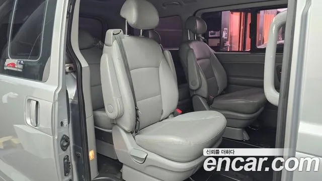 Hyundai Starex 2018 thumb 11