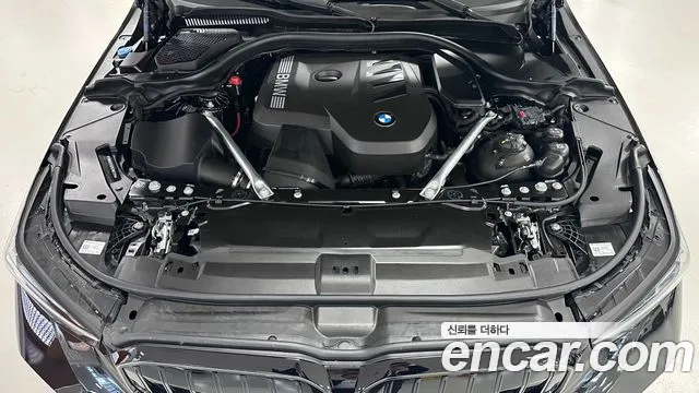 BMW 5-Series 2025 thumb 6