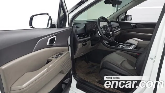 Kia Carnival 2024 thumb 10