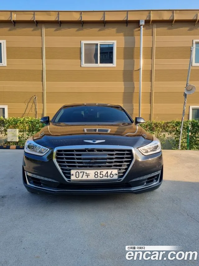 Genesis G90 2017 thumb 9