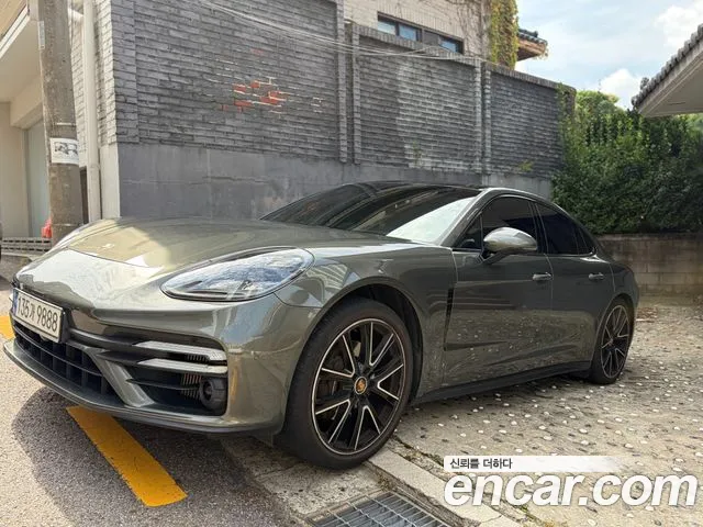Porsche Panamera 2022 thumb 3