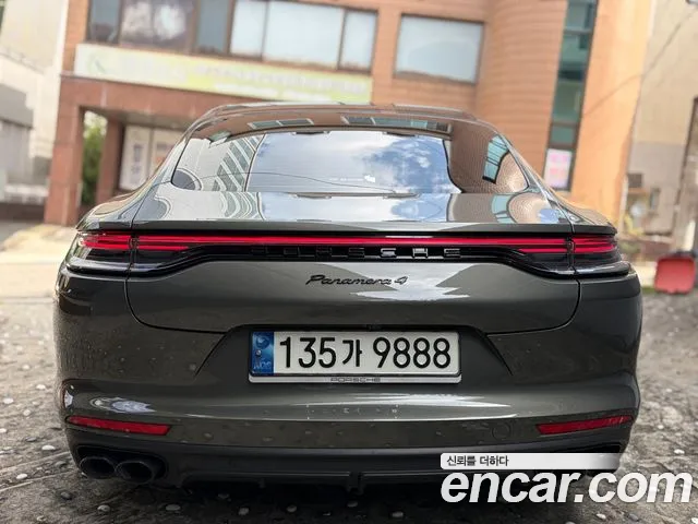 Porsche Panamera 2022 thumb 4