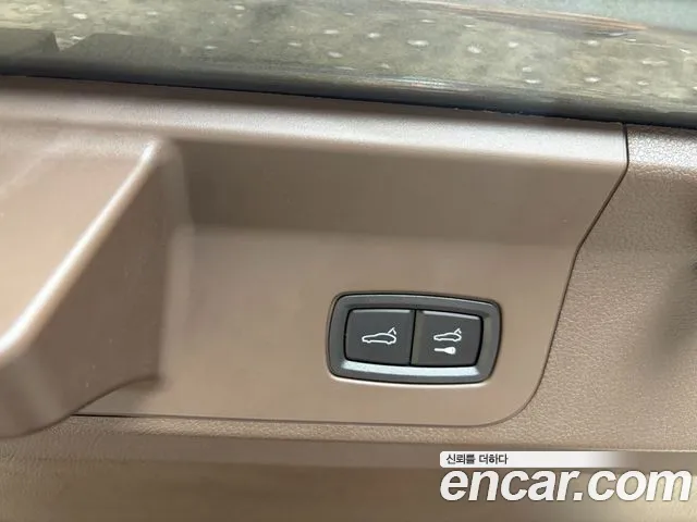 Porsche Panamera 2022 thumb 7