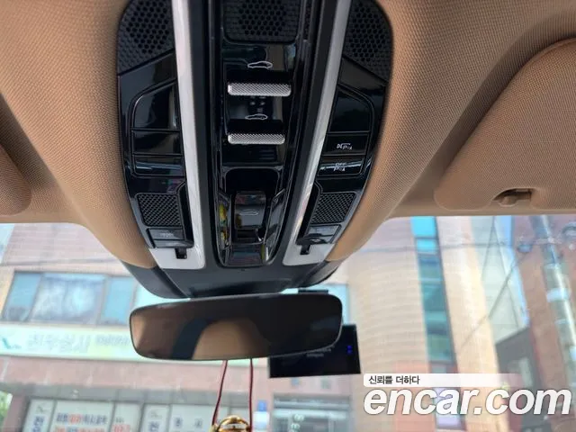 Porsche Panamera 2022 thumb 10