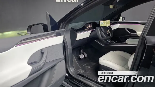 Tesla Model X 2023 thumb 10
