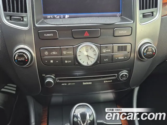 Hyundai Equus 2011 thumb 8