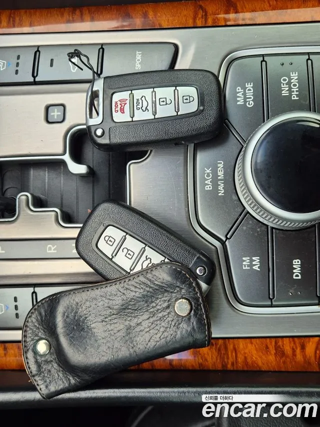 Hyundai Equus 2011 thumb 10