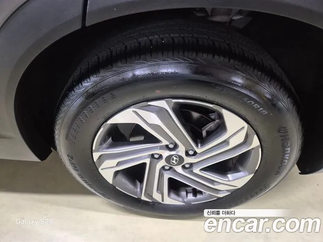 Hyundai Santa Fe 2023 thumb 5