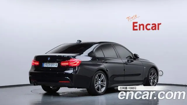 BMW 3-Series 2017 thumb 2