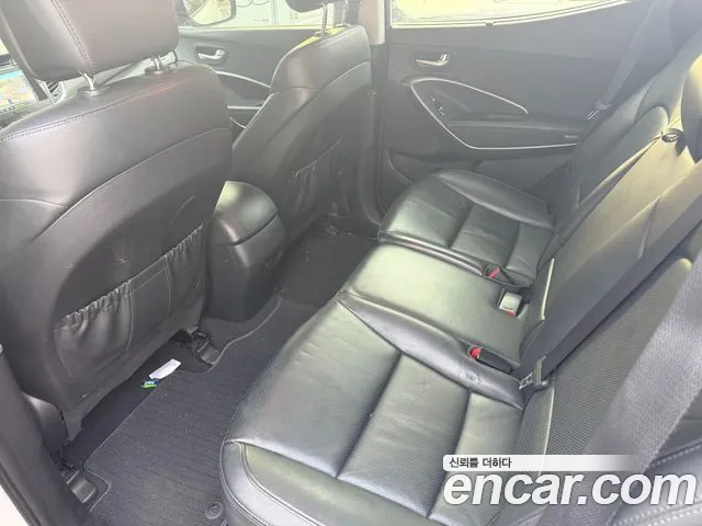 Hyundai Santa Fe 2016 thumb 9