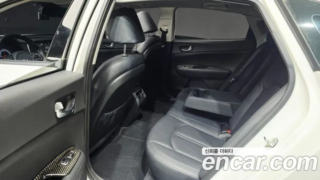 Kia K5 2016 thumb 11