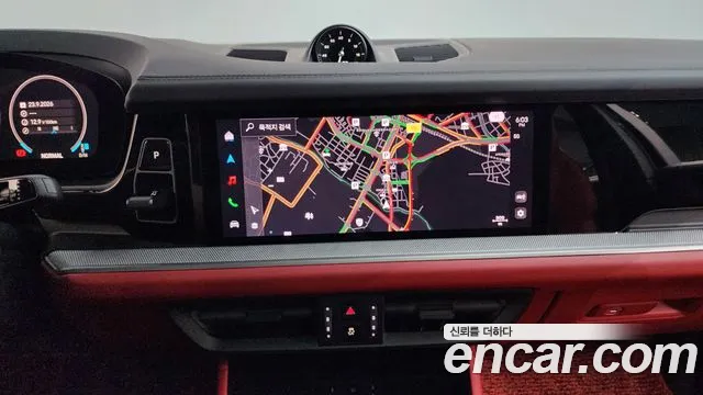 Porsche Cayenne 2025 thumb 12